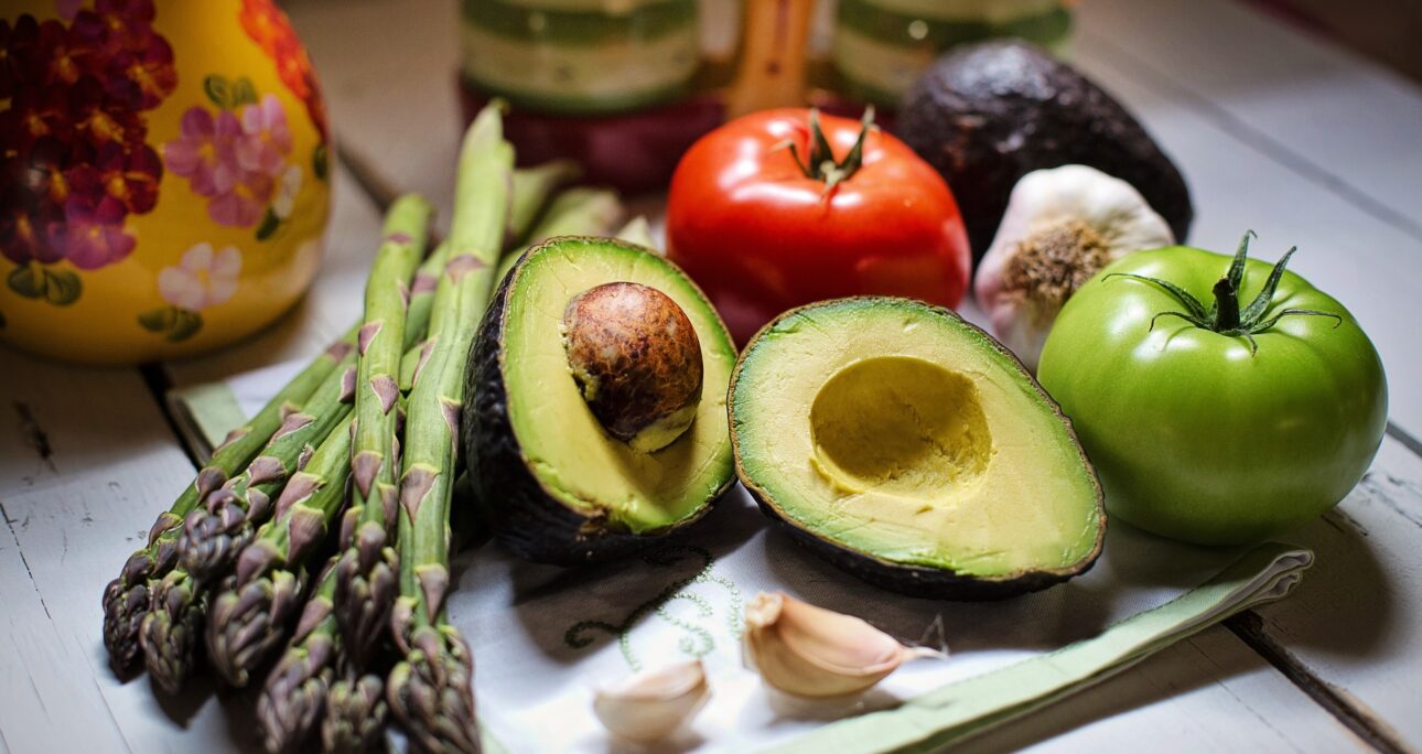 The Dynamic Duo: Avocado and Sweet Potatoes – A Superfood Symphony for Your Health
