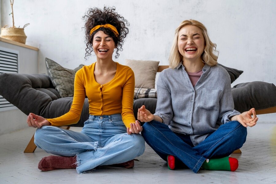 Boosting Health and Wellness with Laughter Yoga: Exploring the Benefits at Dubai’s Arogya Yatra